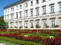 /MIRABELL PALACE WITH GARDENS IN SALZBURG
